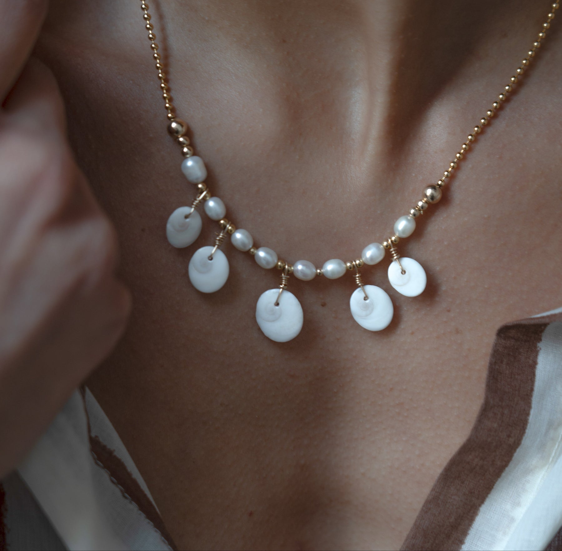 Collier 5 oeil de sainte lucie