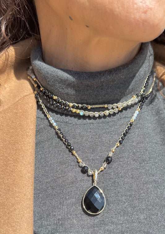 Collier au crochet multi rang GOCCIA | Pendentif Goutte en pierre naturelle Onyx - MTFORJEL